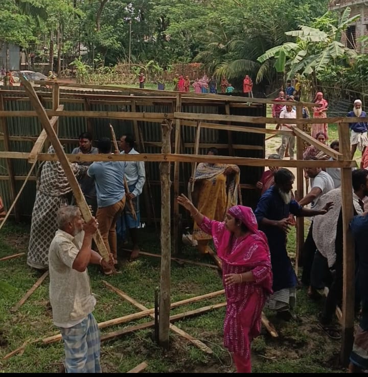 দৌলতখানে জমি দখল কেন্দ্র করে দুই গ্রুপের সংঘর্ষঃ আহত ৯ জন